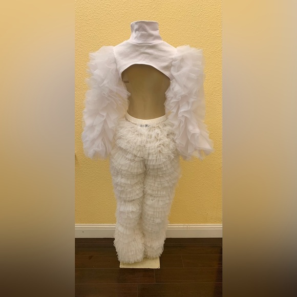 AKIRA Size Small White Virgo Layering Top & Main Character Tulle 2pc Set - Picture 4 of 15